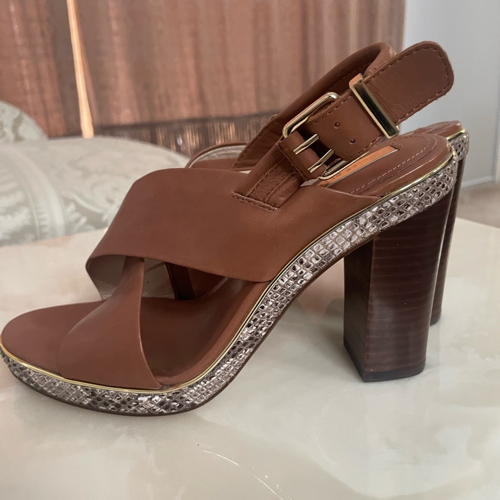 Beautiful Louise et Cie Gisele Sandals!!!! Worn only twice!